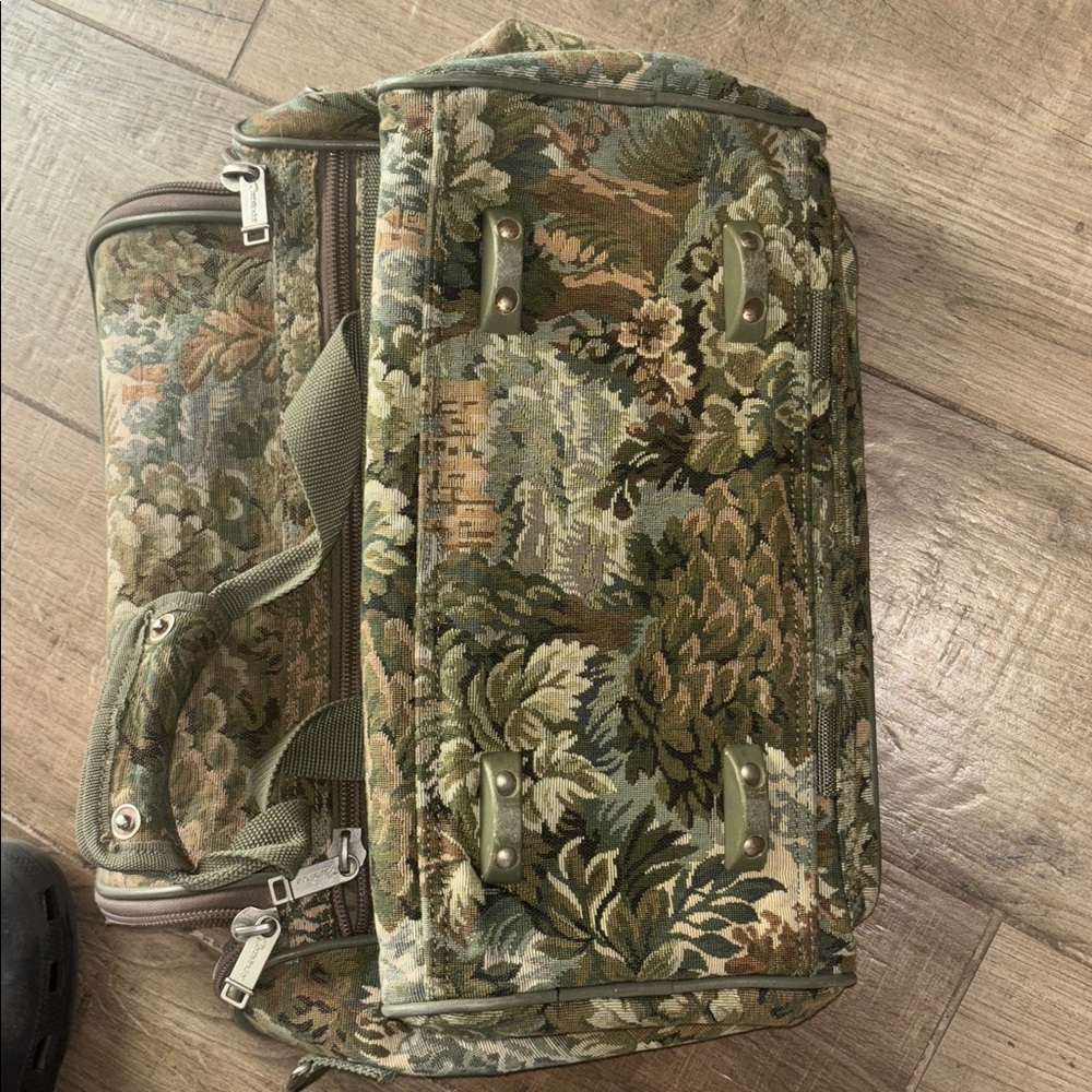 Vintage tapestry Weekend Bag Pathfinder